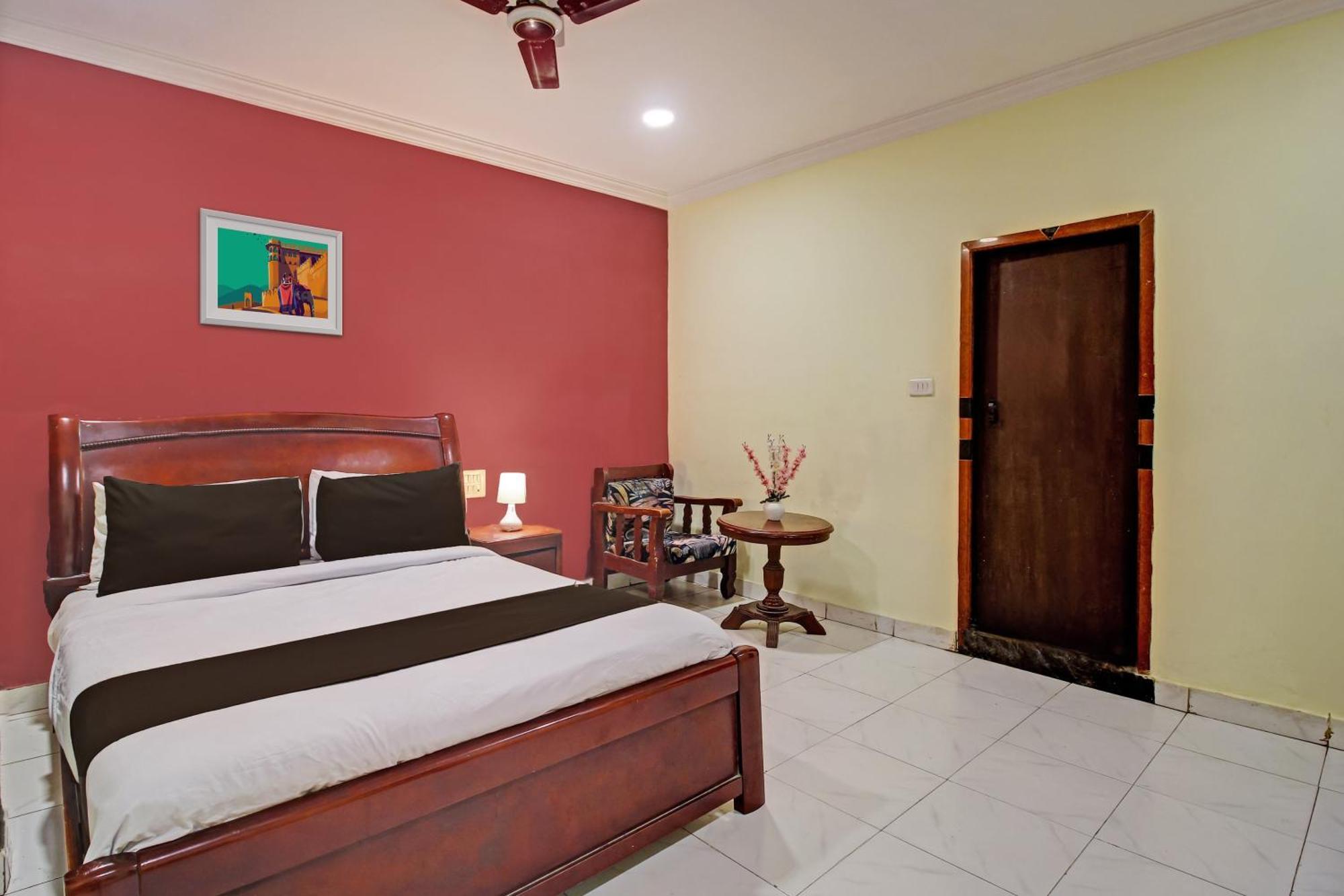 Hotel O Ruma Near Nampally Railway Station Hyderabad Exterior foto