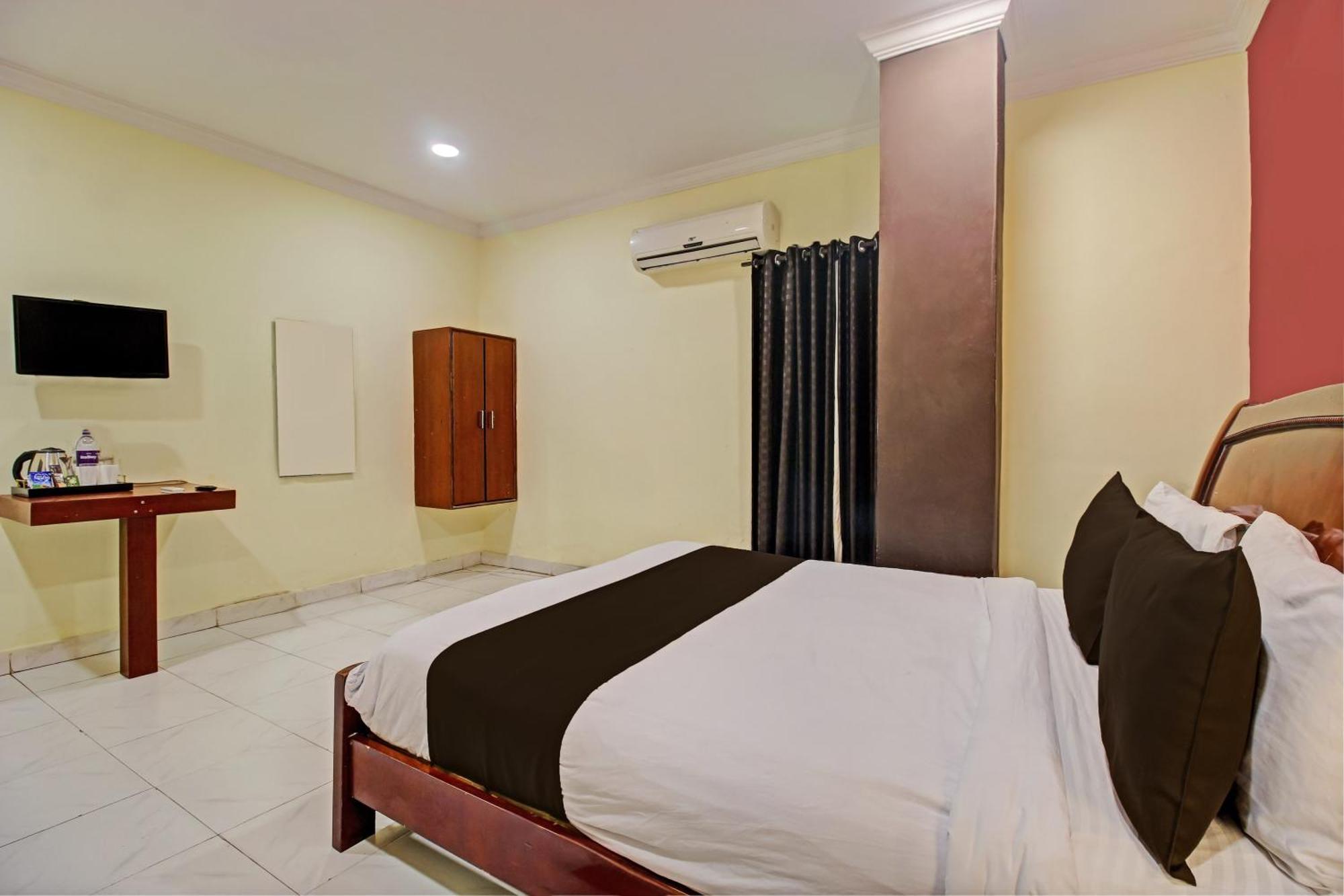 Hotel O Ruma Near Nampally Railway Station Hyderabad Exterior foto